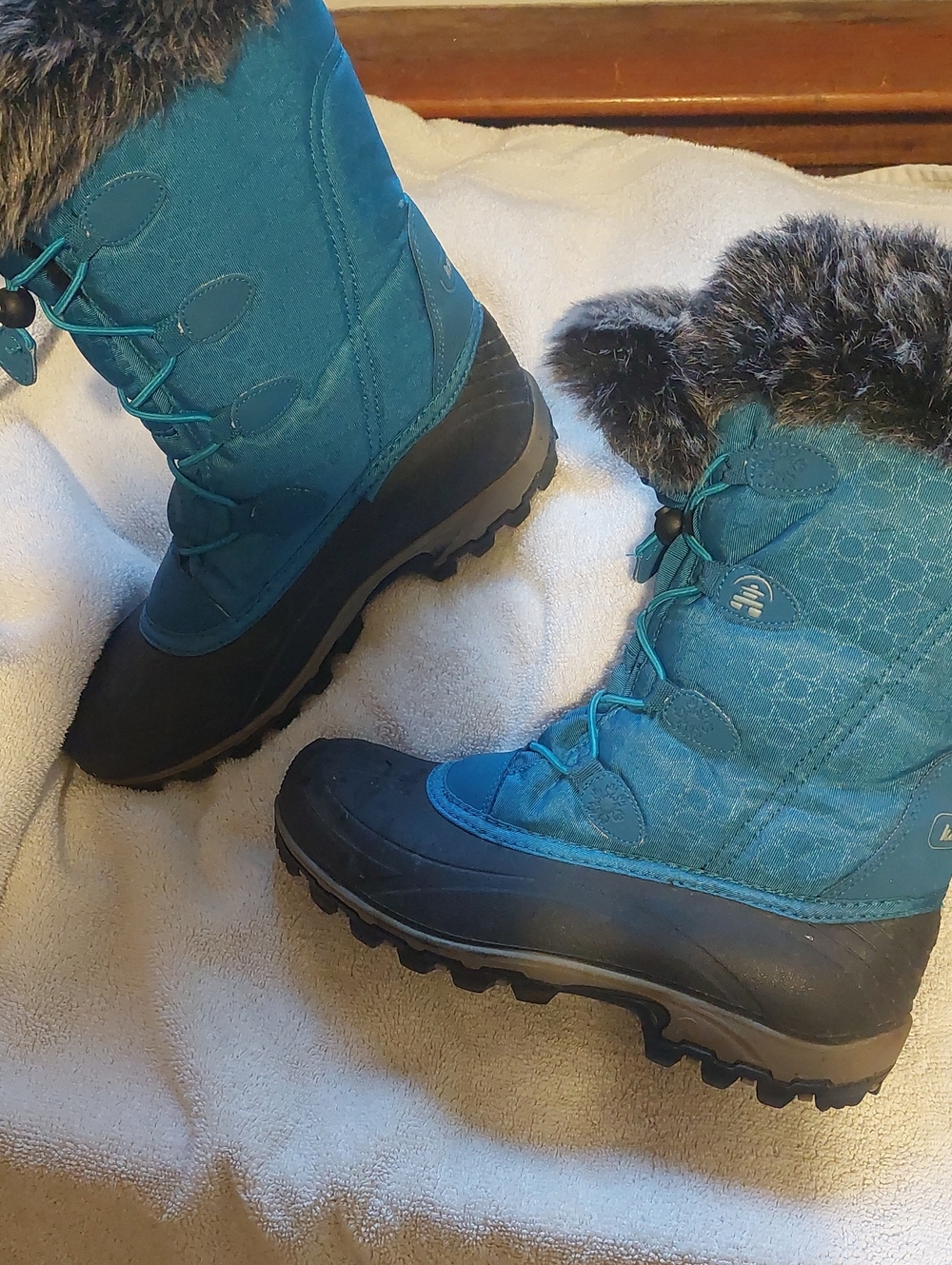 Kamik Teal Lace-Top Women's Insulated Winter Boots with Faux Fur Trim